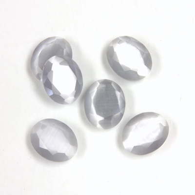Fiber-Optic Flat Back Stone with Faceted Top and Table - Oval 10x8MM CAT'S EYE LT GREY