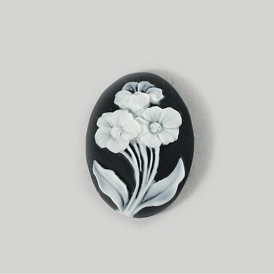 Plastic Cameo - Flowers, 3 Oval 25x18MM WHITE ON BLACK